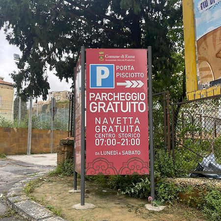 エンナLa Casa Sulla Piazzaアパートメント エクステリア 写真