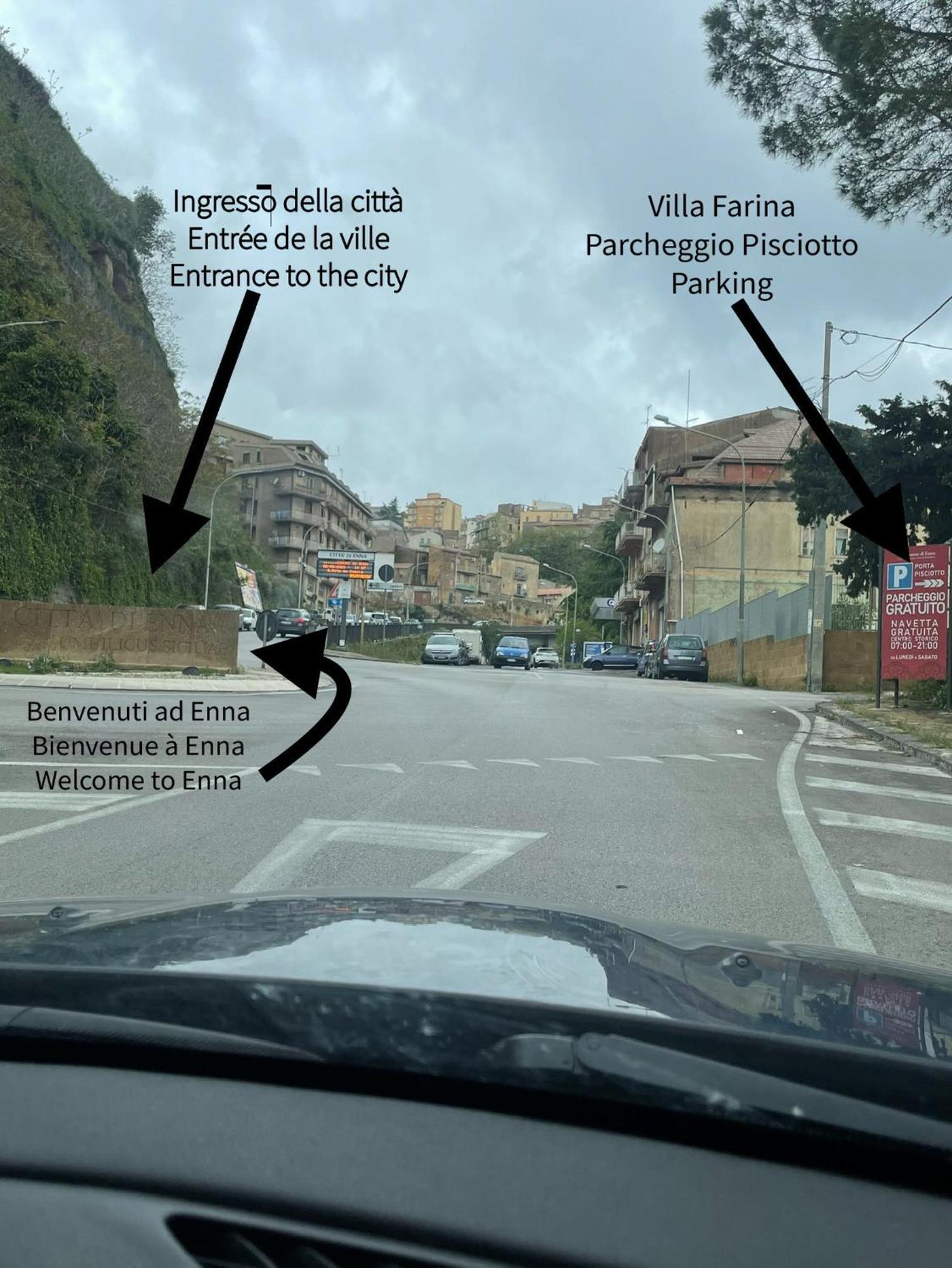エンナLa Casa Sulla Piazzaアパートメント エクステリア 写真
